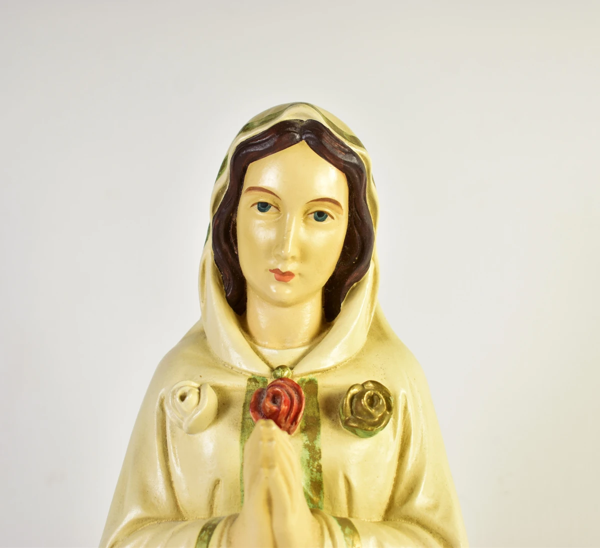 Beeldje Maria Róża Mystica van keramiek