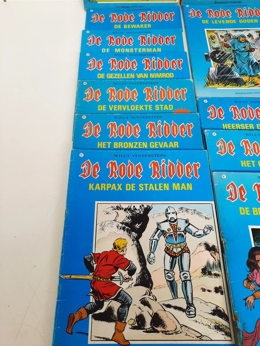 Grote Partij Vintage Stripboeken "De Rode Ridder" (Willy Vandersteen) – 18 Delen