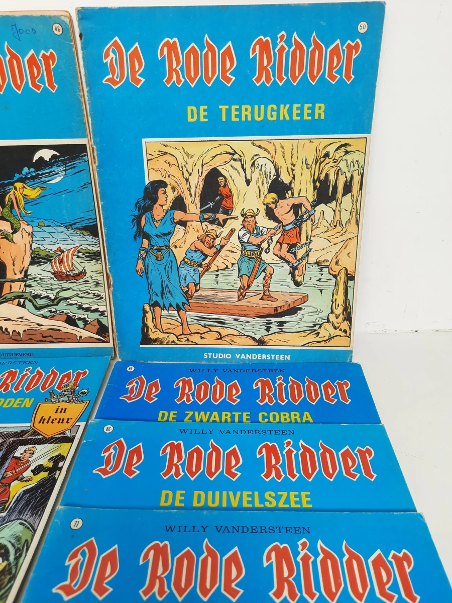 Grote Partij Vintage Stripboeken "De Rode Ridder" (Willy Vandersteen) – 18 Delen