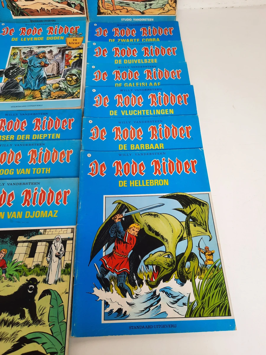 Grote Partij Vintage Stripboeken "De Rode Ridder" (Willy Vandersteen) – 18 Delen