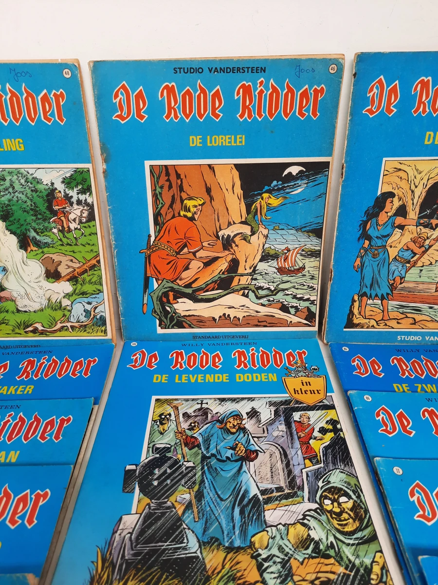 Grote Partij Vintage Stripboeken "De Rode Ridder" (Willy Vandersteen) – 18 Delen