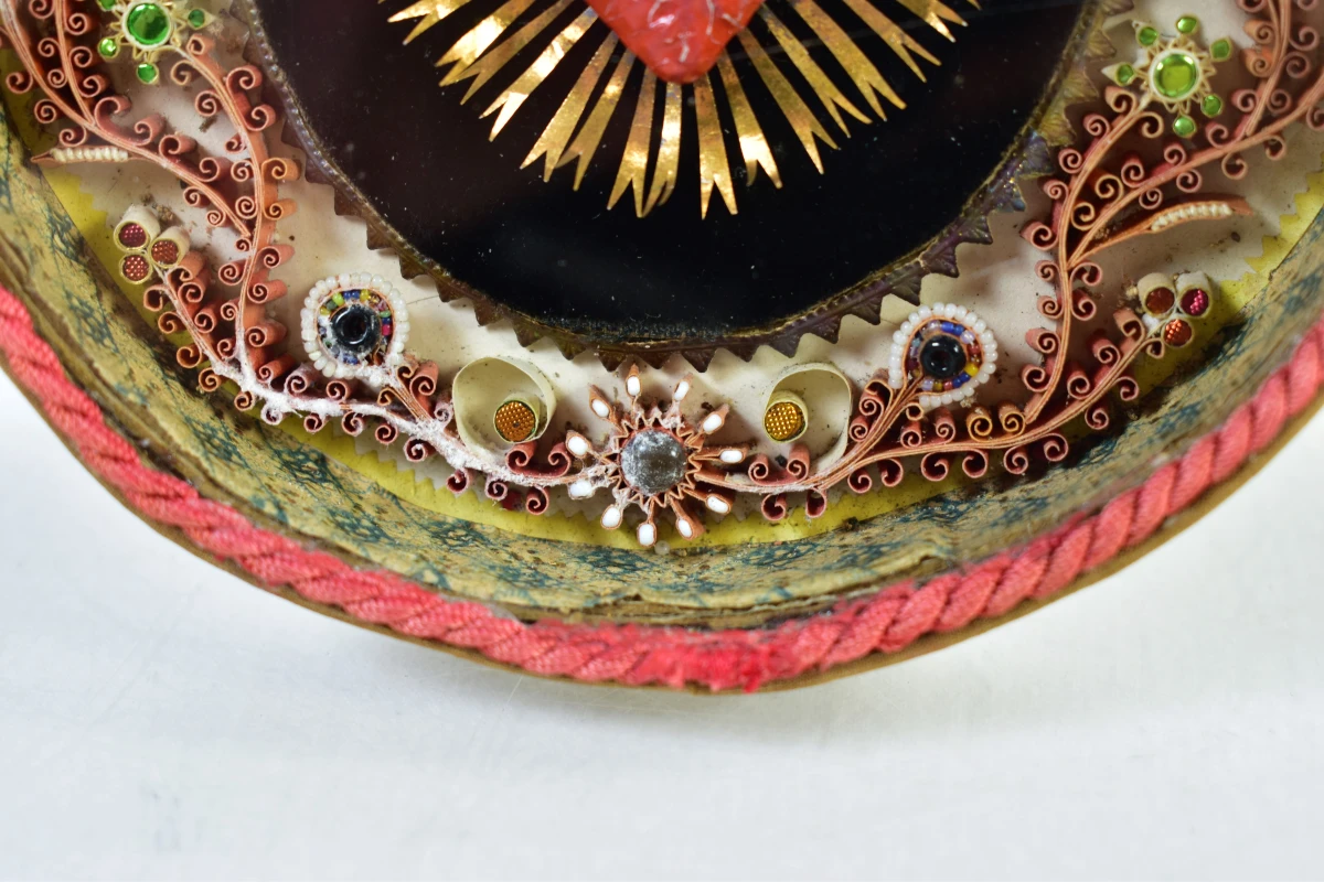 Religieus decoratief wandobject met heilig hart