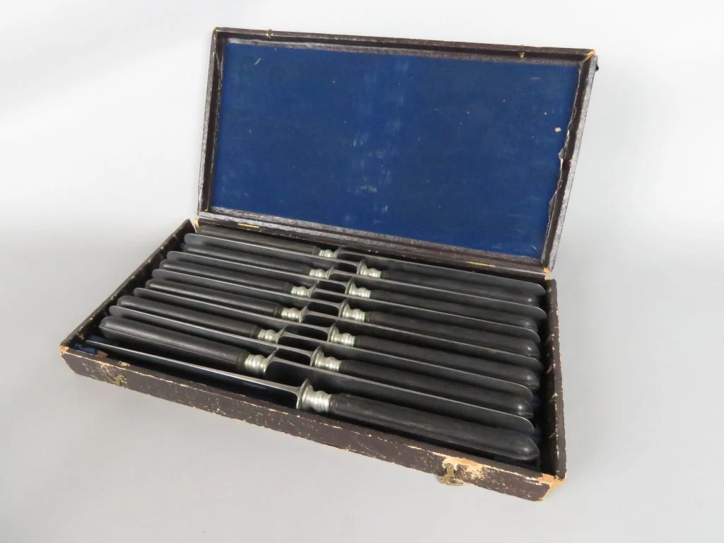 Antieke Messenset in Originele Cassette – Geeraerts à Louvain