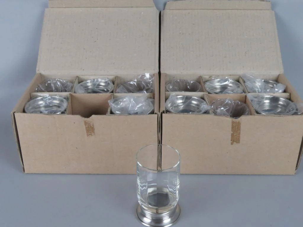 12 Vintage Glazen met Tinnen Voet in Originele Verpakking