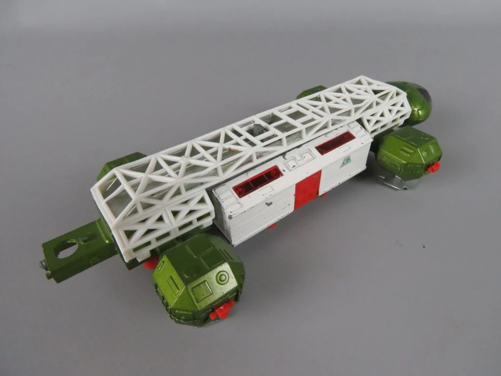 Dinky Toys Eagle Transporter Space 1999