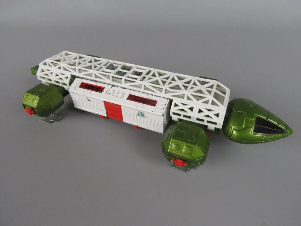 Dinky Toys Eagle Transporter Space 1999