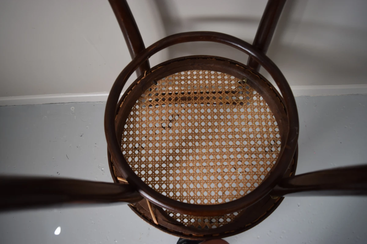 3 bistrostoelen Thonet