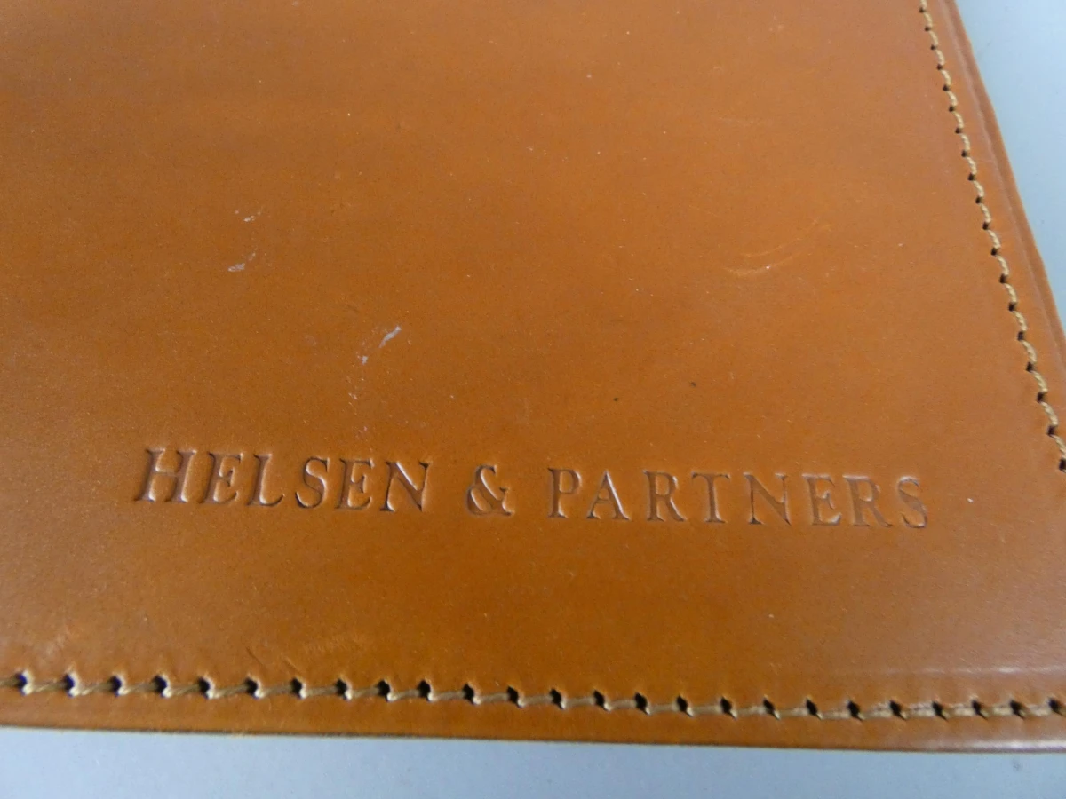 Lichtbruine lederen organizer Helsen & Partners