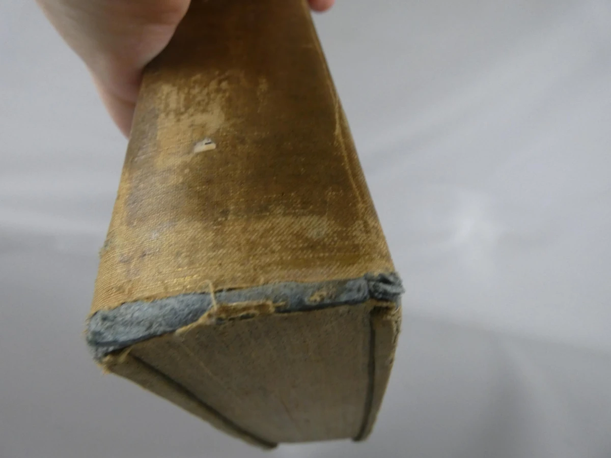 Fransboek "Encyclopédie des gens du monde"