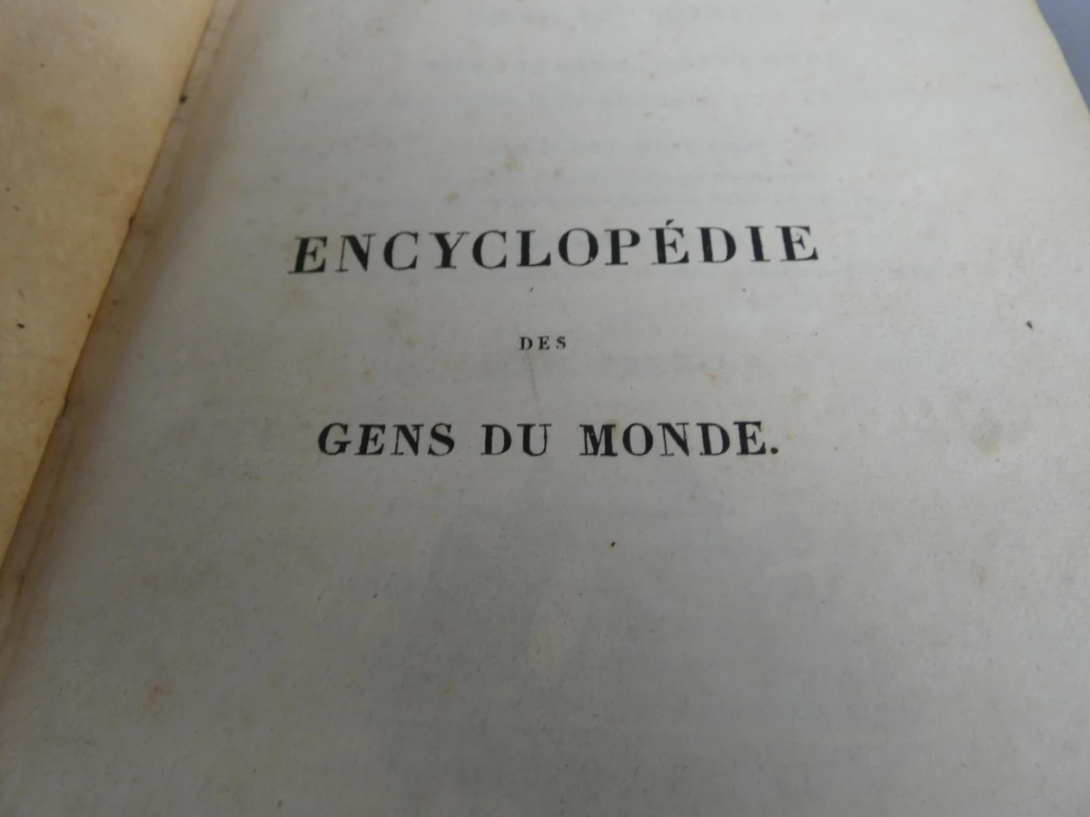 Fransboek "Encyclopédie des gens du monde"