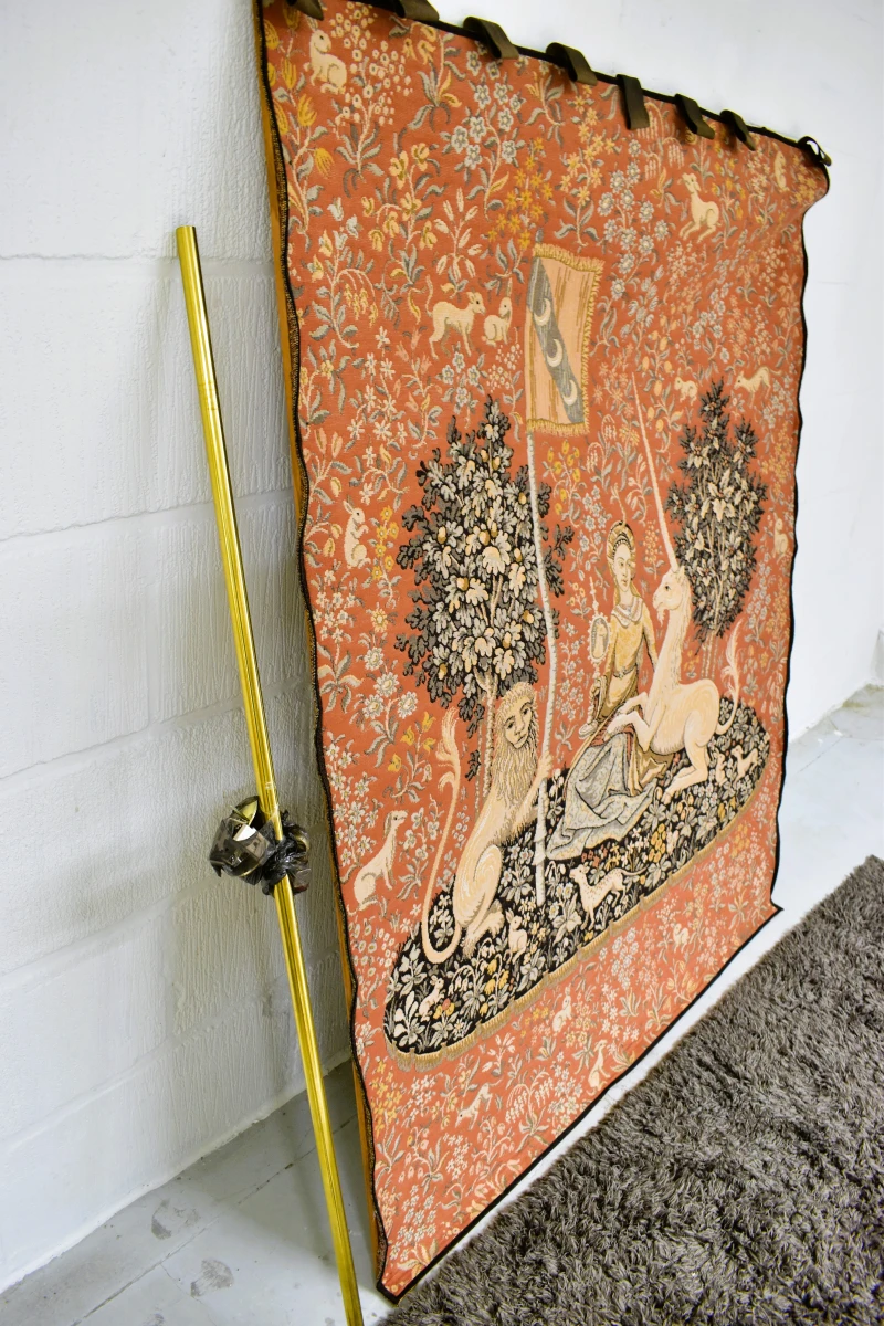 Groot jacquard wandtapijt "La Dame à la Licorne – Le Goût" naar middeleeuws voorbeeld