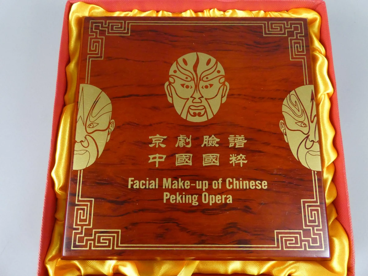 Sierbord met Chinese Peking Opera Masker