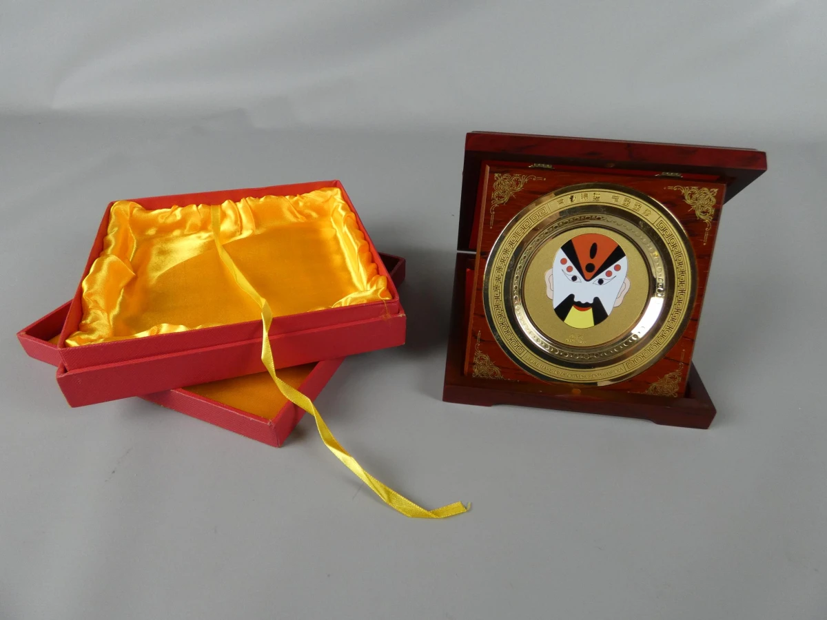 Sierbord met Chinese Peking Opera Masker