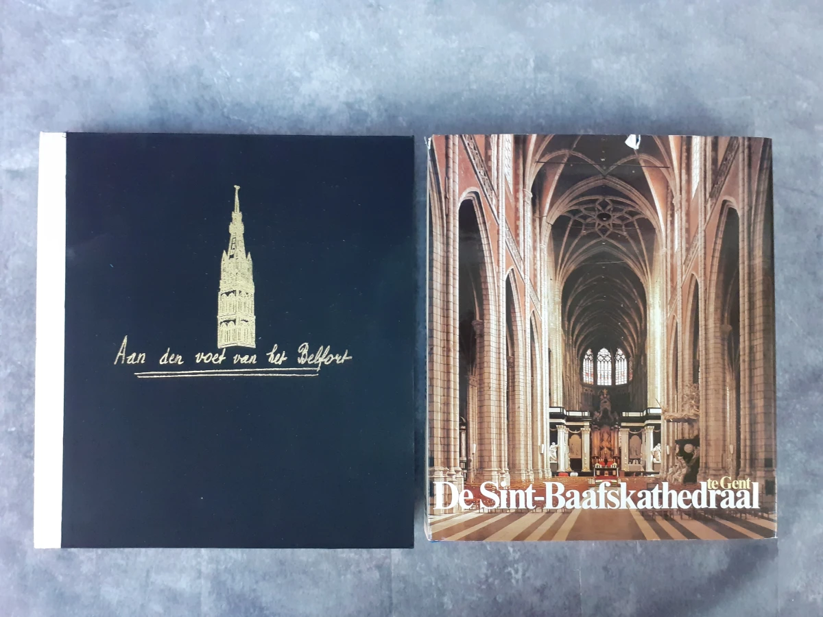 Boek: Aan den voet van het Belfort & De Sint-Baafskathedraal