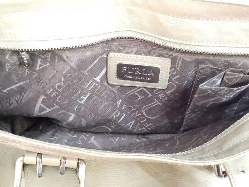 Stijlvolle Furla handtas van soepel leder
