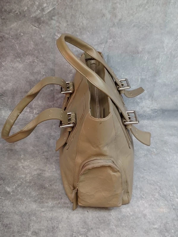 Stijlvolle Furla handtas van soepel leder