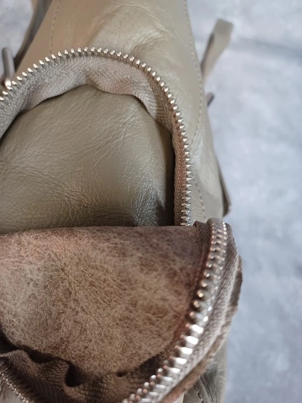 Stijlvolle Furla handtas van soepel leder