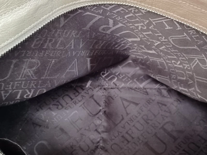 Stijlvolle Furla handtas van soepel leder