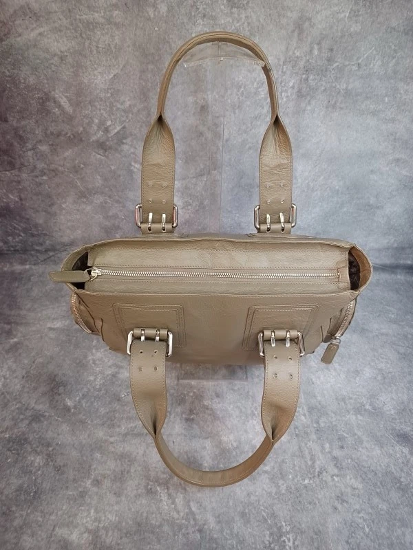 Stijlvolle Furla handtas van soepel leder
