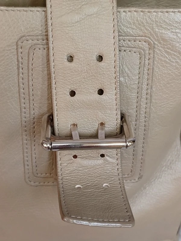 Stijlvolle Furla handtas van soepel leder