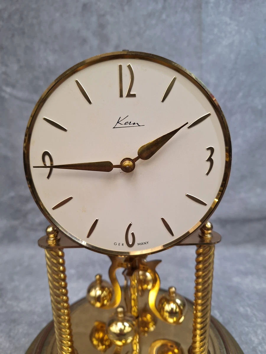 Vintage Kern & Söhne jaarklok onder stolp - Duitse torsiependule (400-dagenklok)