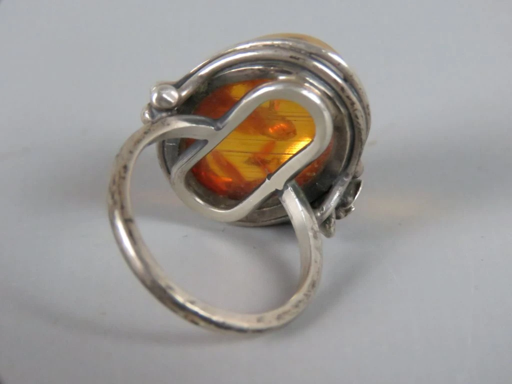 Zilveren Ring met Barnsteen