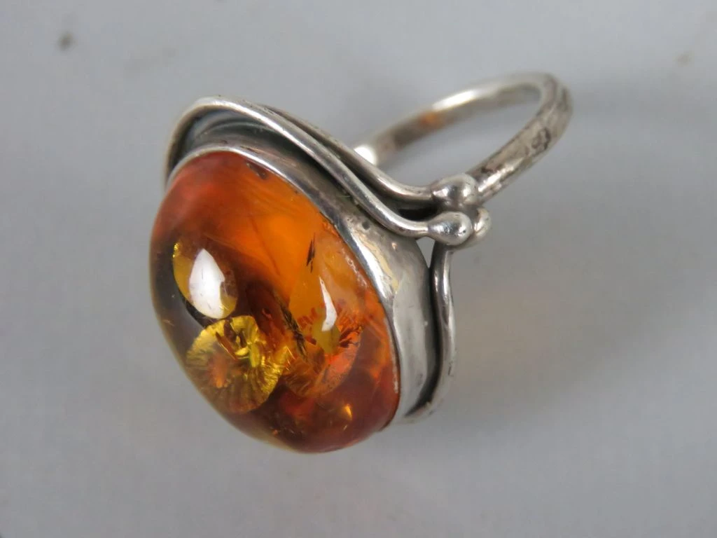Zilveren Ring met Barnsteen