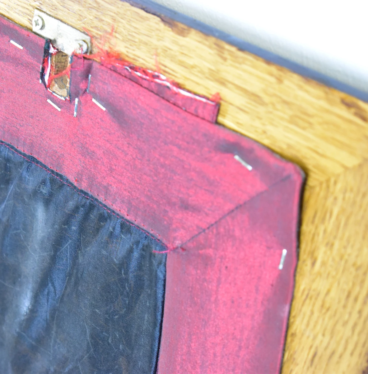 Handgemaakt wandpaneel met olifanten – textielkunst – ingelijst