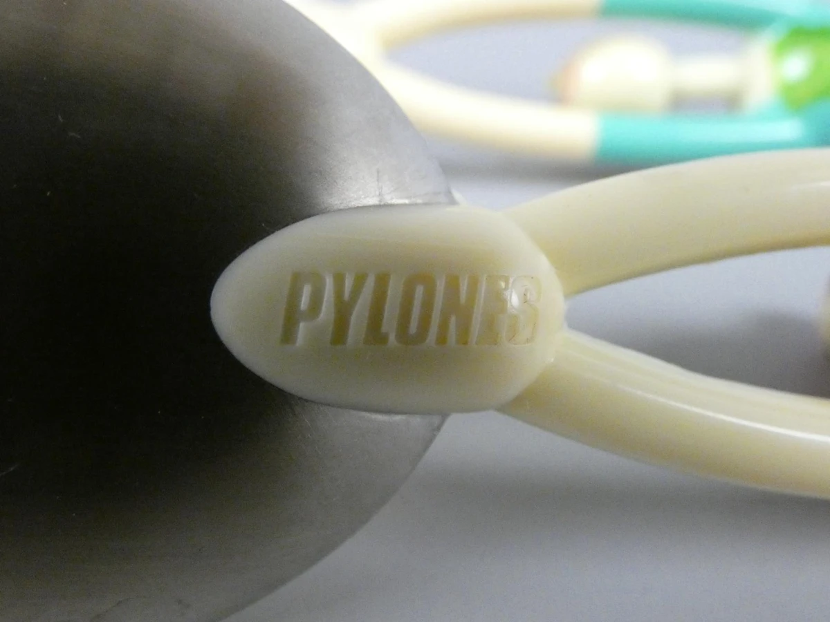 Kleurrijke Pylones saladebestekset