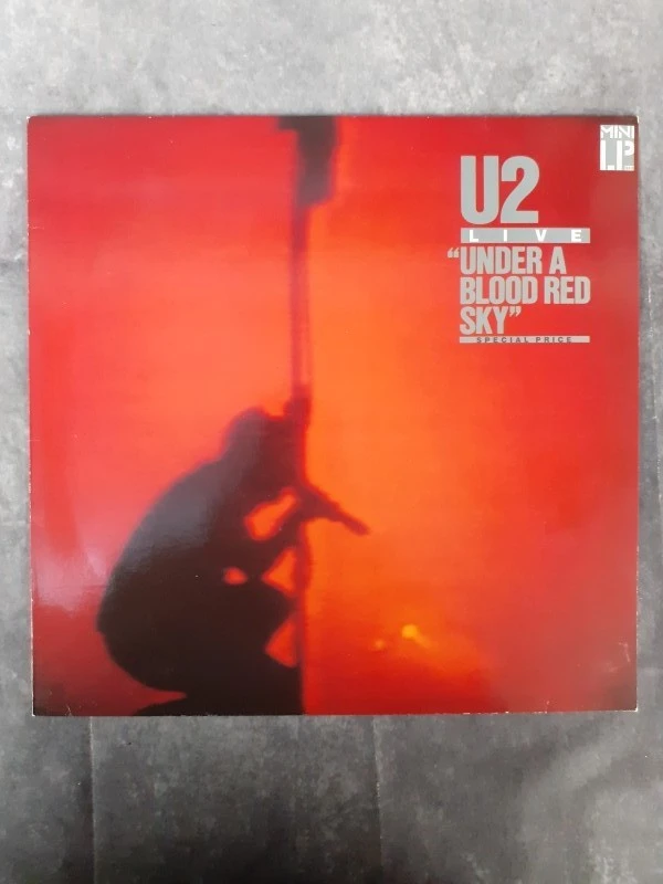 Vinyl: U2 Live - "Under a blood red sky"