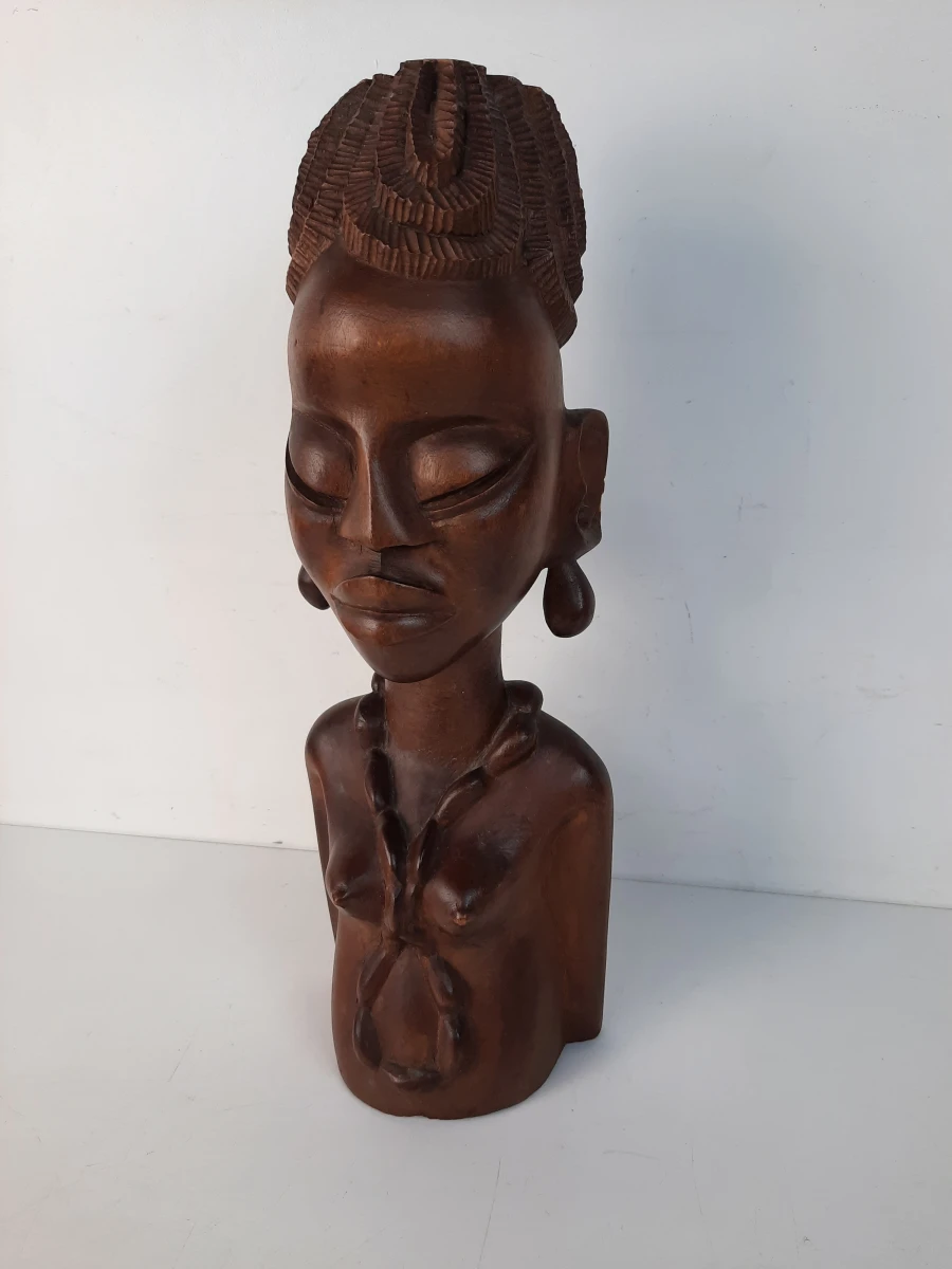 Authentieke Afrikaanse Houten Buste – Handgesneden Vrouwenbeeld (Massief Hardhout)