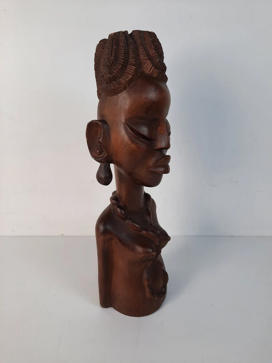 Authentieke Afrikaanse Houten Buste – Handgesneden Vrouwenbeeld (Massief Hardhout)