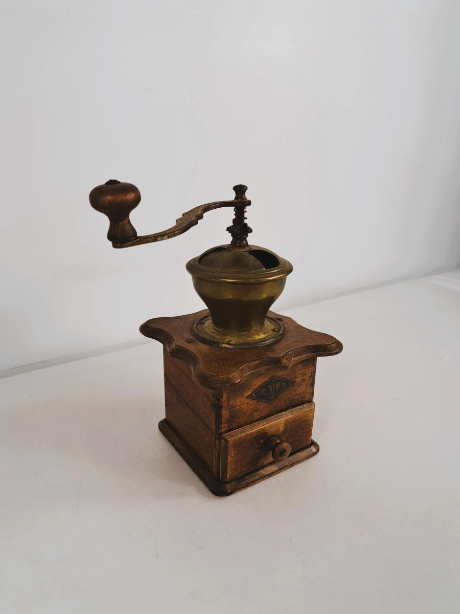 Set van 5 vintage handmolens voor koffie of kruiden