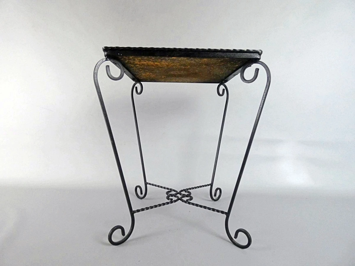 Vintage bijzettafel met tegels