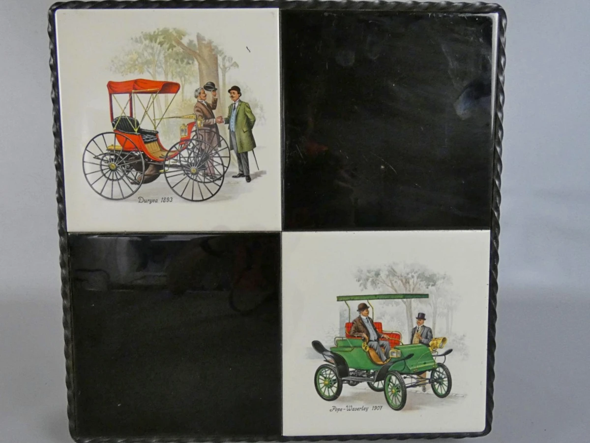 Vintage bijzettafel met tegels