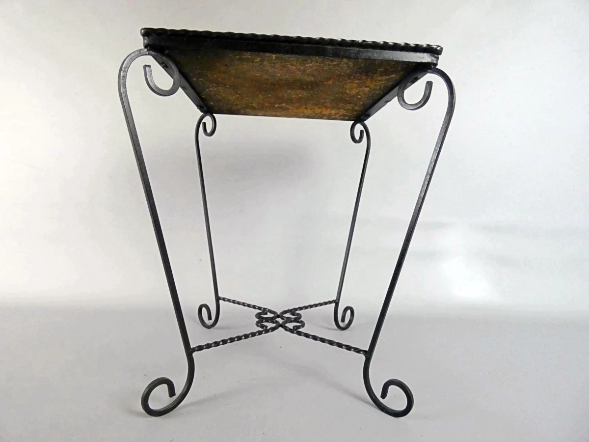 Vintage bijzettafel met tegels