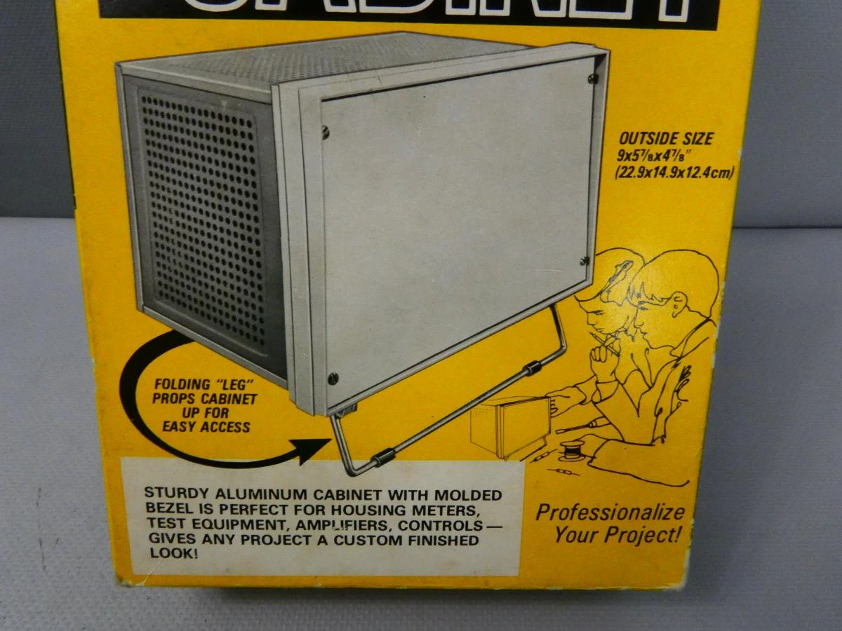 Vintage Deluxe multipurpose aluminium kastje in originele verpakking