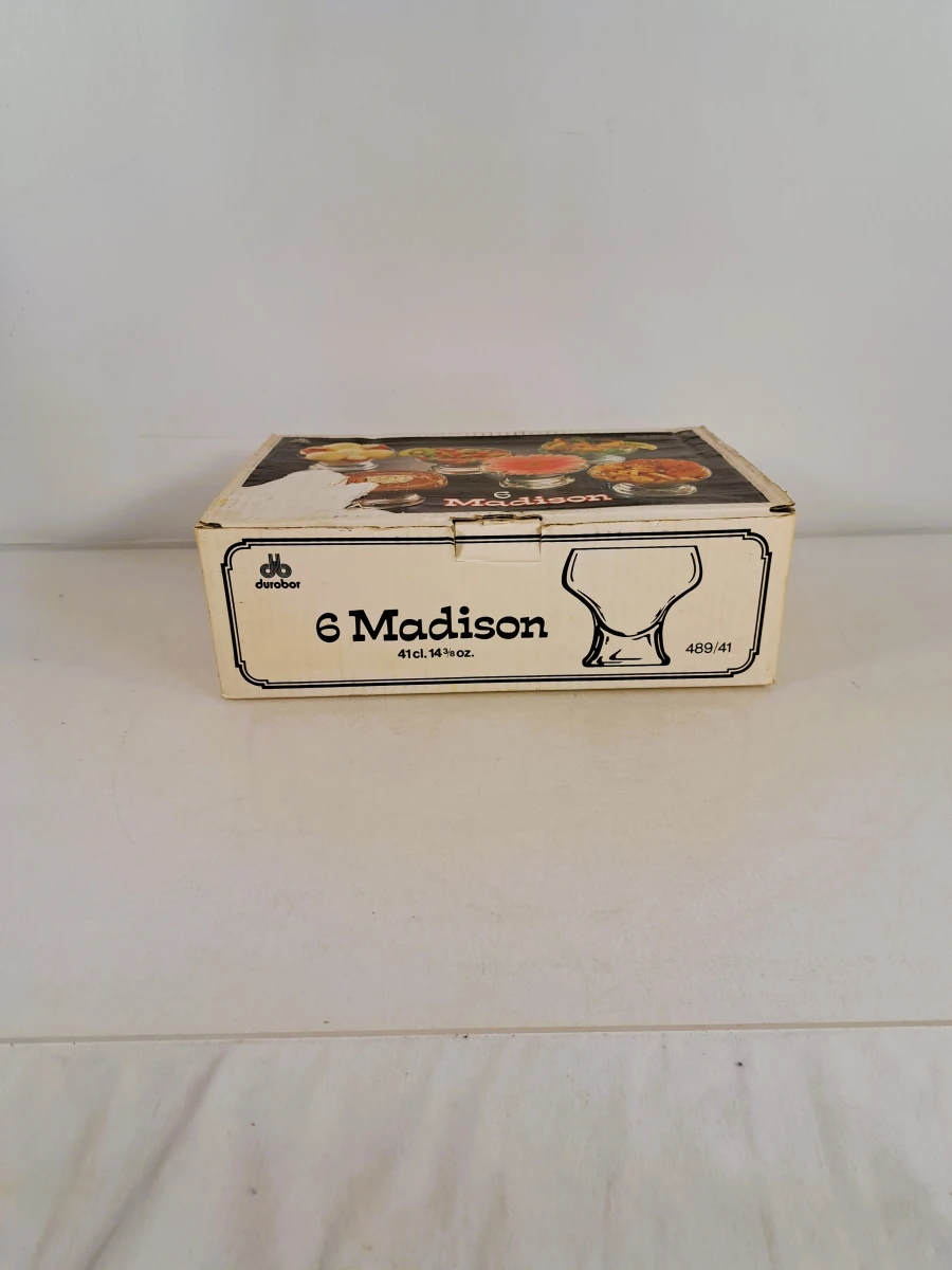 Set van 12 Madison glazen in originele dozen