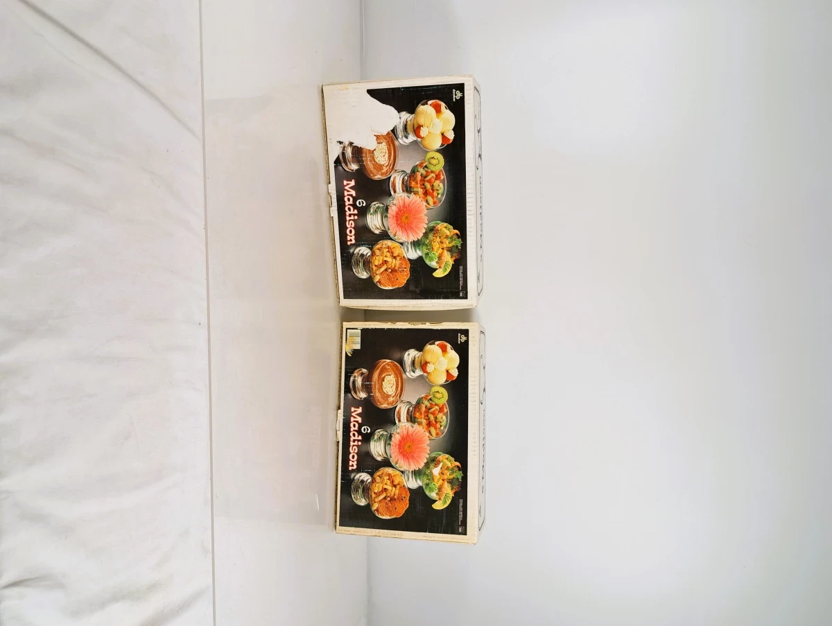 Set van 12 Madison glazen in originele dozen