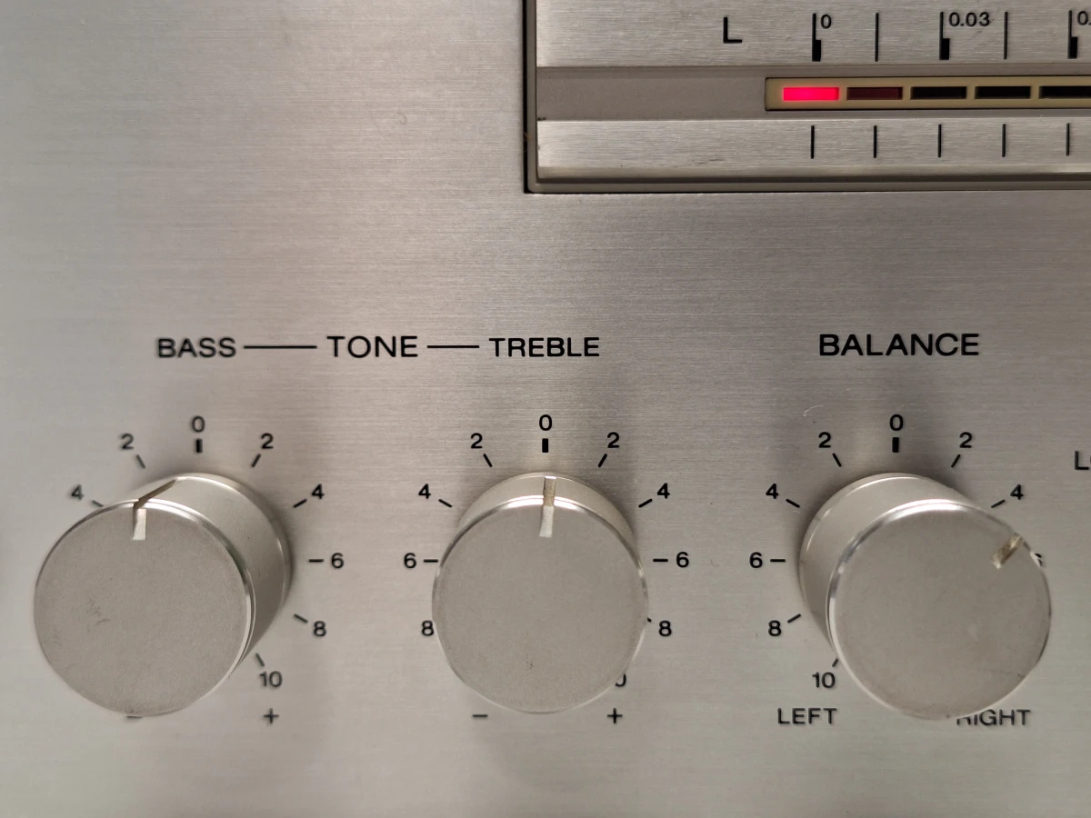 Sony TA-242 vintage geïntegreerde stereo versterker - Tijdloze Japanse Hi-Fi klassieker