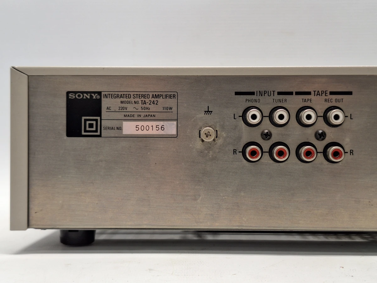 Sony TA-242 vintage geïntegreerde stereo versterker - Tijdloze Japanse Hi-Fi klassieker