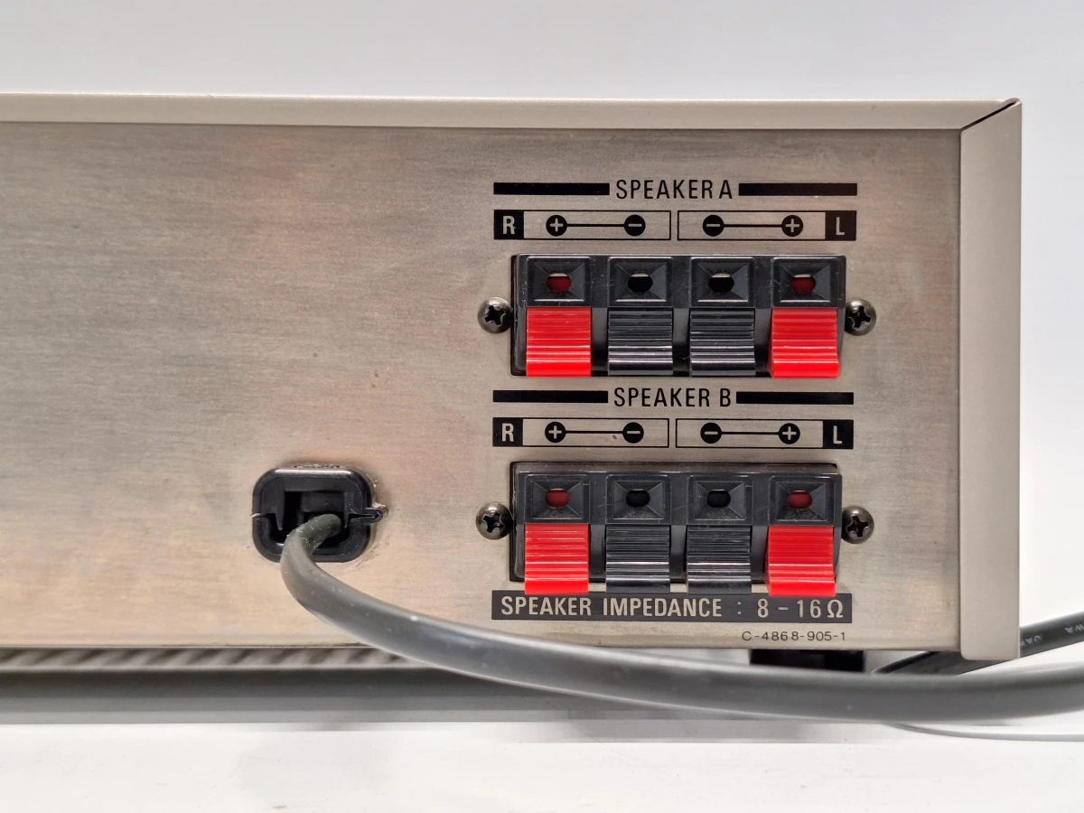 Sony TA-242 vintage geïntegreerde stereo versterker - Tijdloze Japanse Hi-Fi klassieker