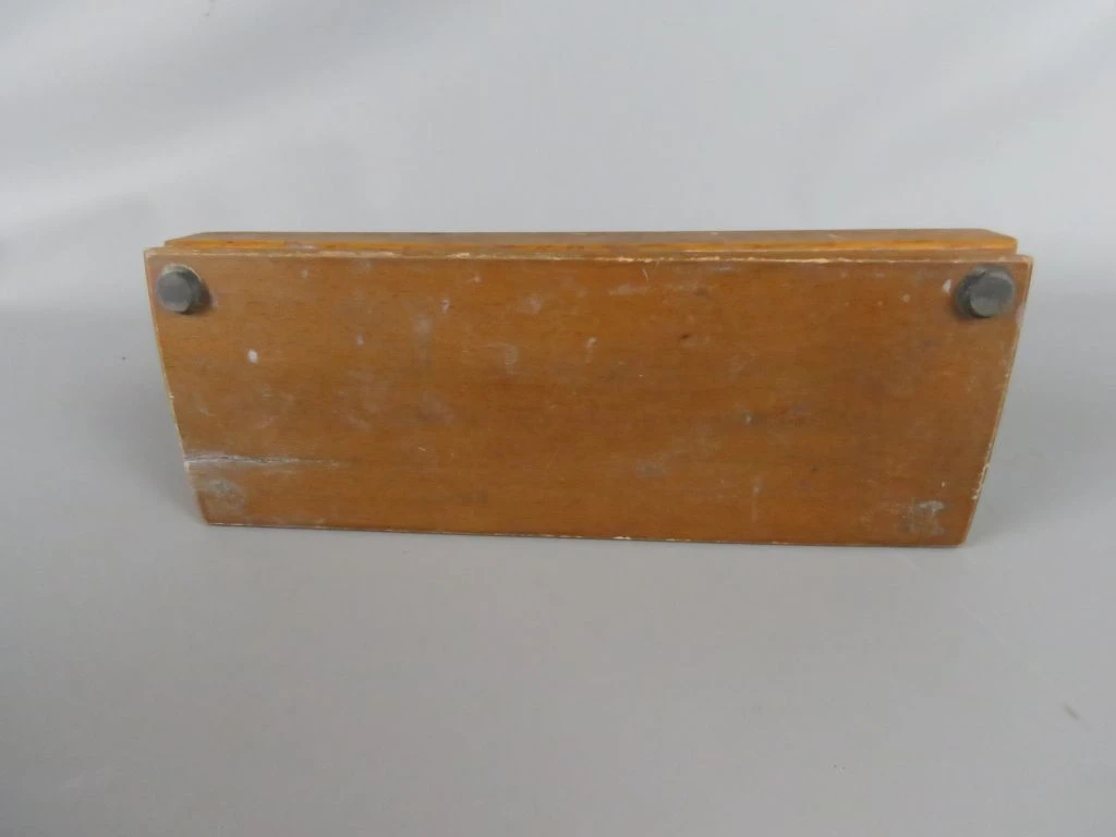 Vintage wetsteen in houten opbergdoos (22.5 x 8.8 x 3.5 cm)