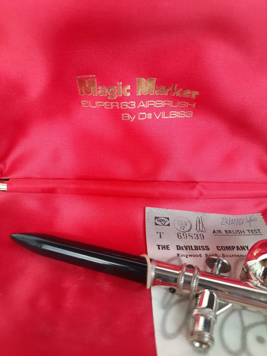 Vintage DeVilbiss Aerograph 'Super 63' Airbrush Set (Magic Marker Editie, 1987)