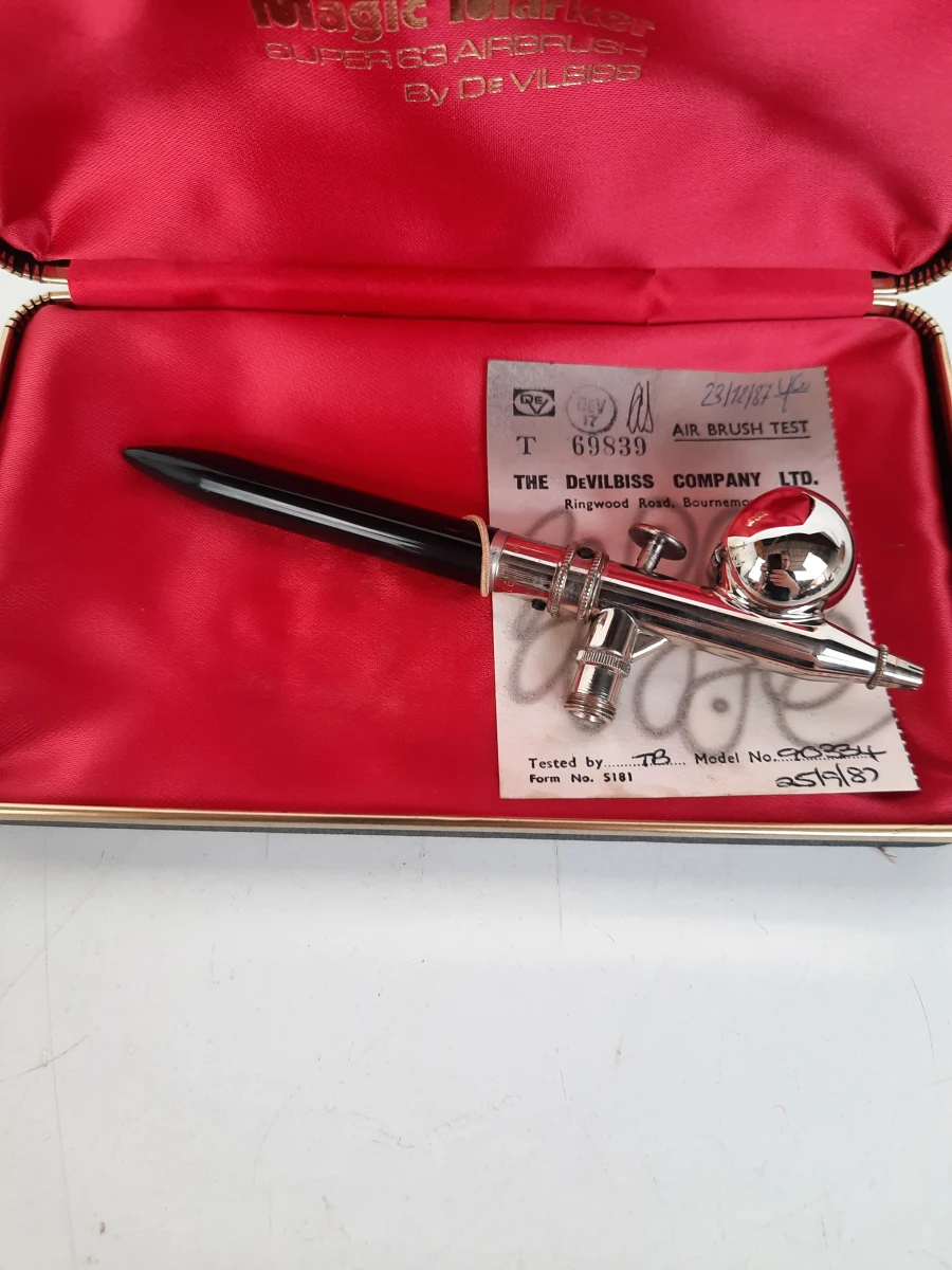 Vintage DeVilbiss Aerograph 'Super 63' Airbrush Set (Magic Marker Editie, 1987)