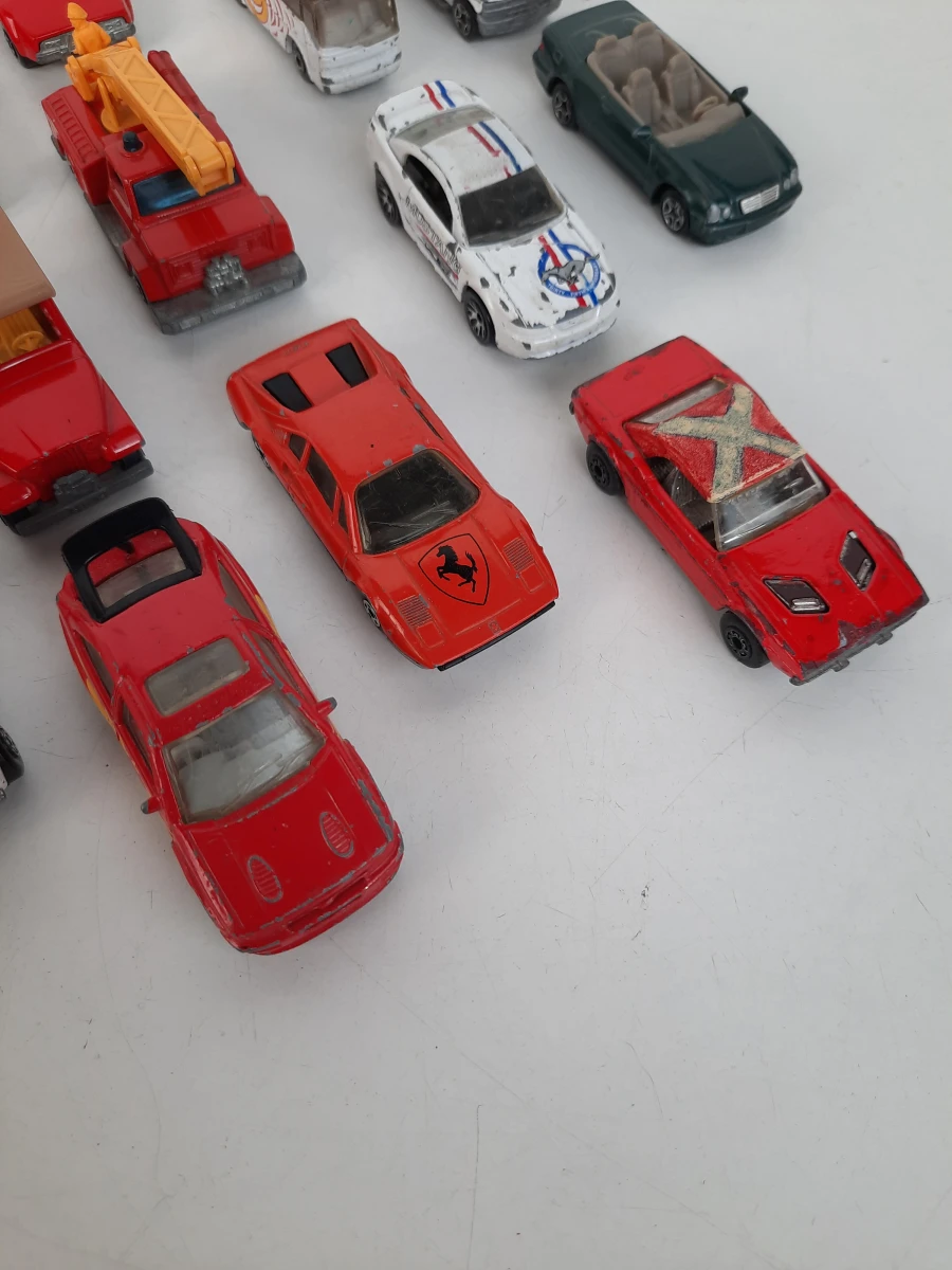 Partij Vintage & Retro Modelauto's (Hot Wheels, Matchbox e.a.) - 22 Stuks