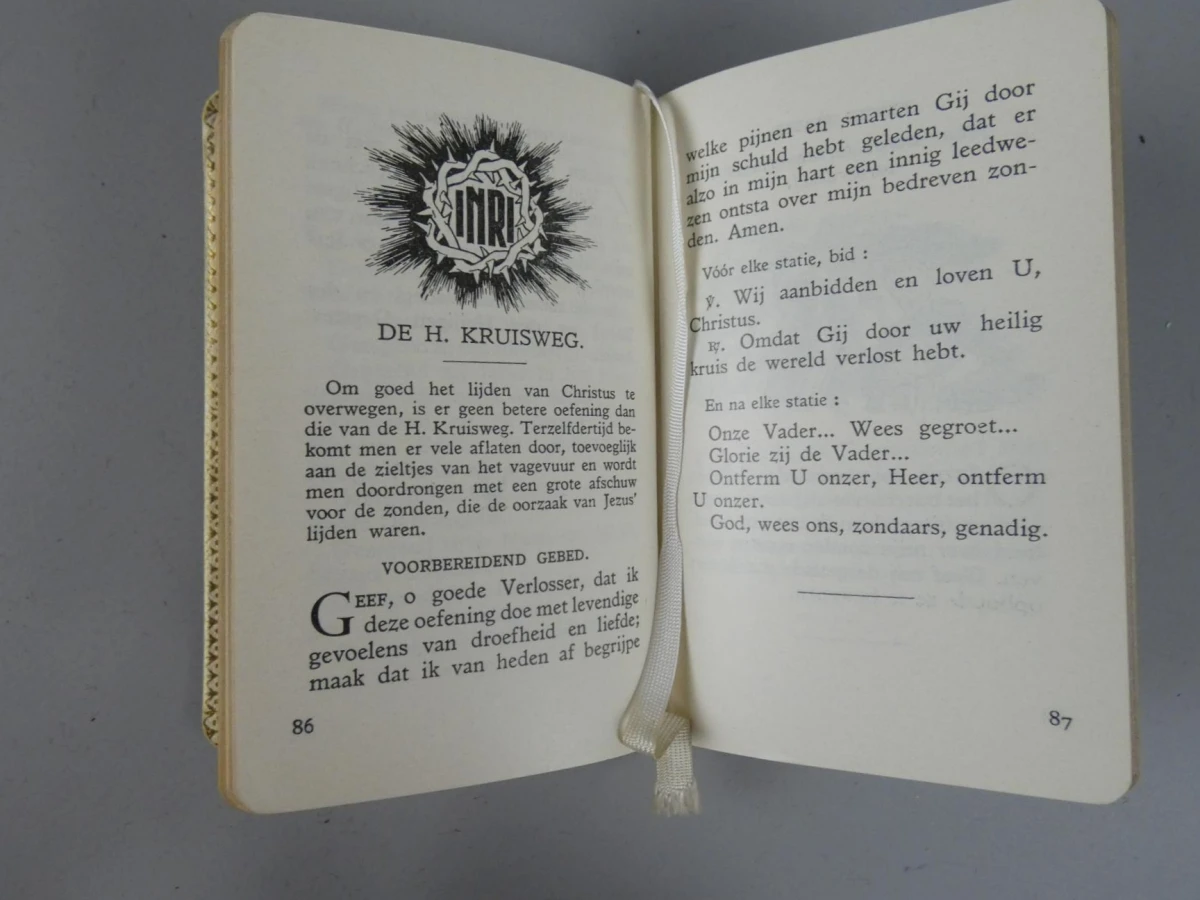 Gebedenboekje met religieuze aandenkens - 1958