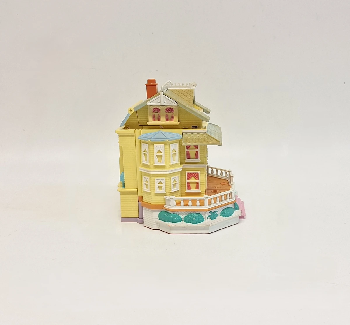 vintage Polly Pocket Clubhouse