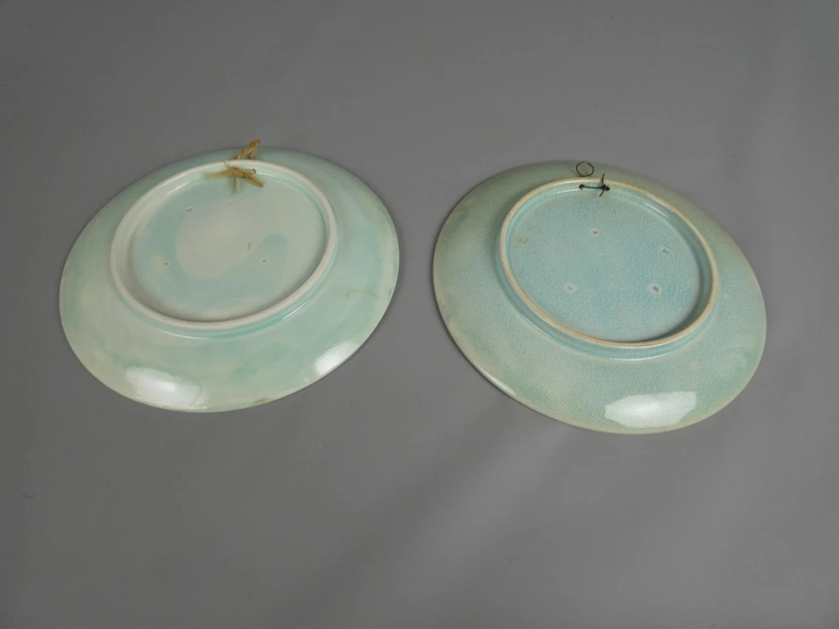 Set van twee aardewerk wandborden