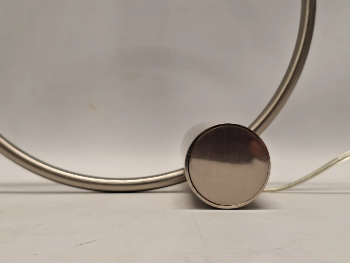 Mantra "Rosa del Desierto" design tafellamp - satijn Nikkel & Melkglas